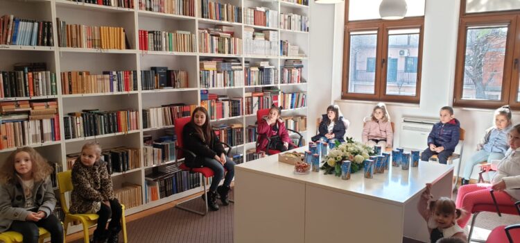 Djeca iz Dječjeg vrtića Hakuna Matata iz Gruda posjetila knjižnicu Kulturnog doma A. B. Šimić Grude