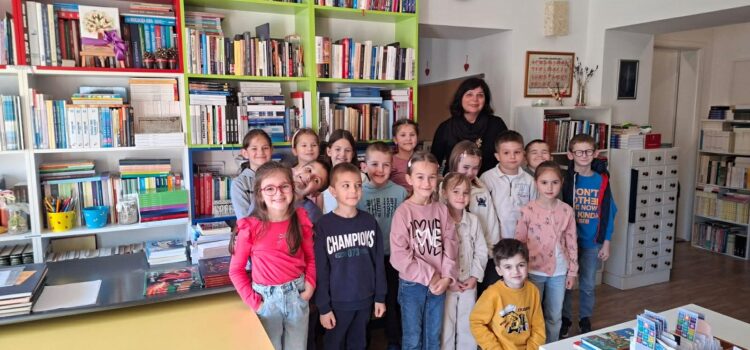 Posjet prvašića knjižnici Kulturnog doma