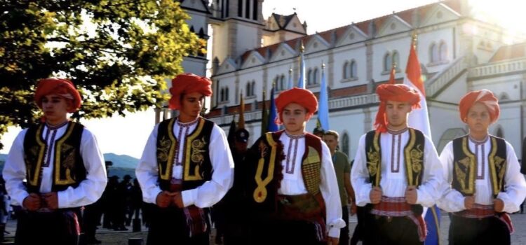 Javni poziv za prijam članova u Povijesnu postrojbu „Andrijica Šimić“ Javni poziv za prijam članova u Povijesnu postrojbu „Andrijica Šimić“